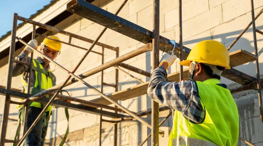 Professional gutter cleaning in Oakland, TX